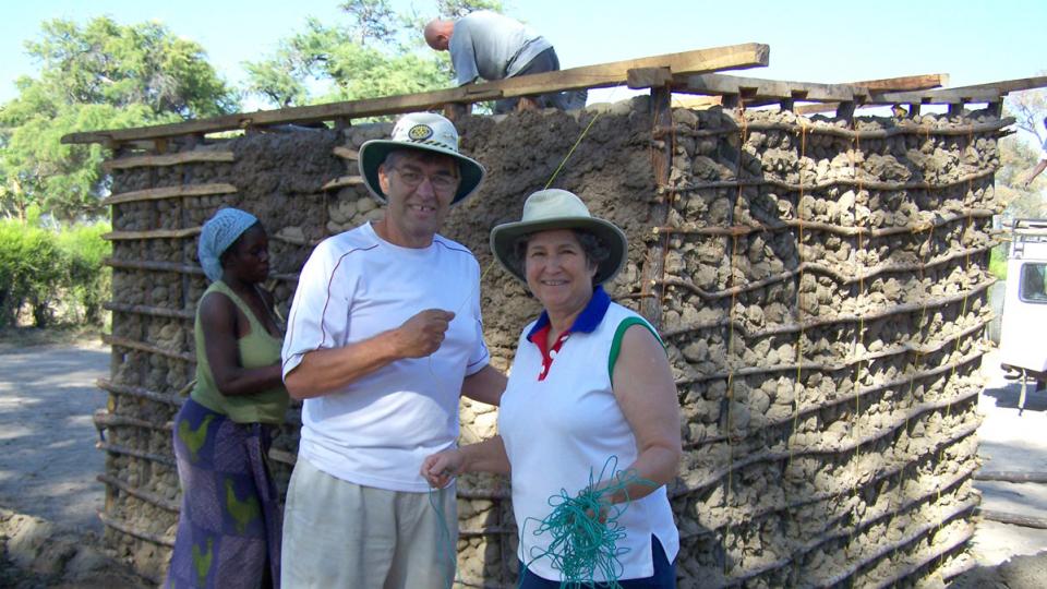 PDG-Iowa-Cal-Litwiller-and-his-Rotary-wife-Rachel-building-in-Mwnadi