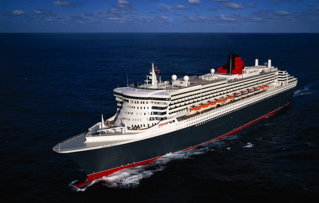 QM2-lead-shot-at-sea